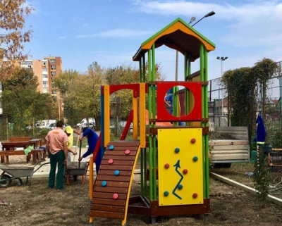 Spațiu educaţional în aer liber la Școala Mihai Eminescu din Pitești